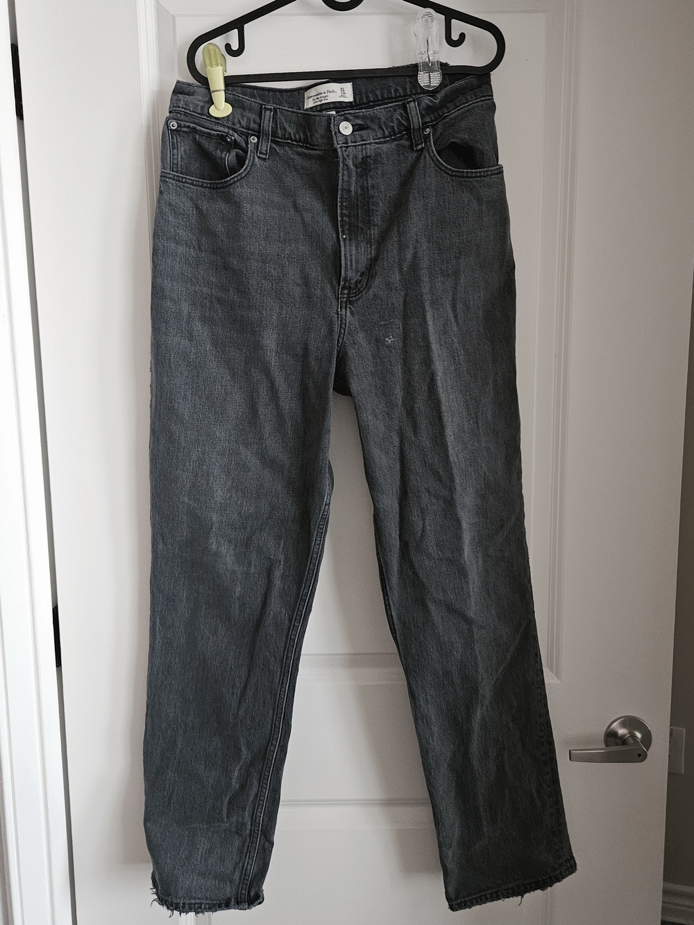 Abercrombie & Fitch Women's Charcoal Straight-Leg Jeans